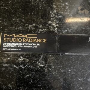 MAC Cosmetics NC11.5